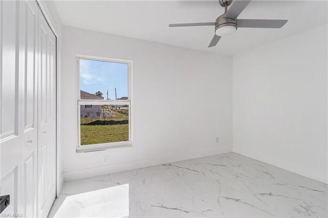 2505 39th ST SW, Lehigh Acres, FL 33976