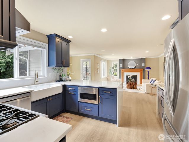 21745 NE 181st Place, Woodinville, WA 98077
