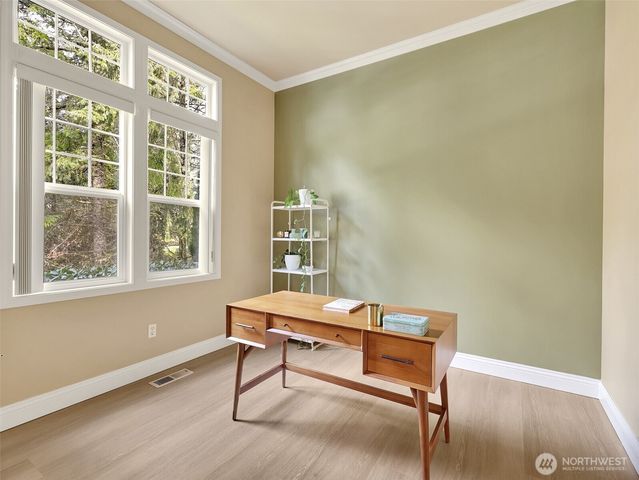 21745 NE 181st Place, Woodinville, WA 98077