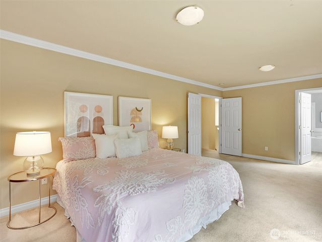 21745 NE 181st Place, Woodinville, WA 98077