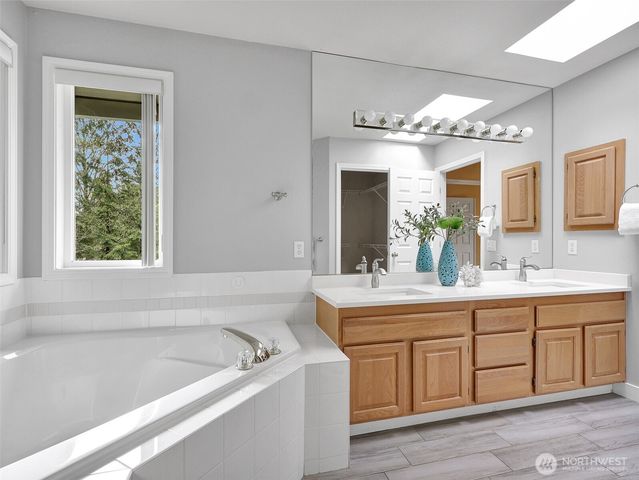 21745 NE 181st Place, Woodinville, WA 98077