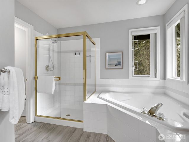 21745 NE 181st Place, Woodinville, WA 98077