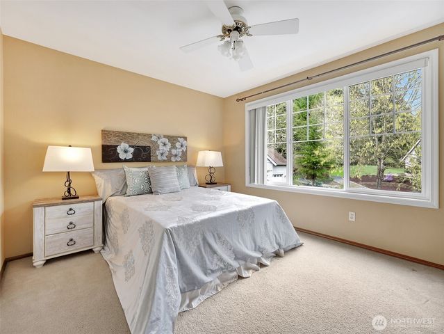 21745 NE 181st Place, Woodinville, WA 98077