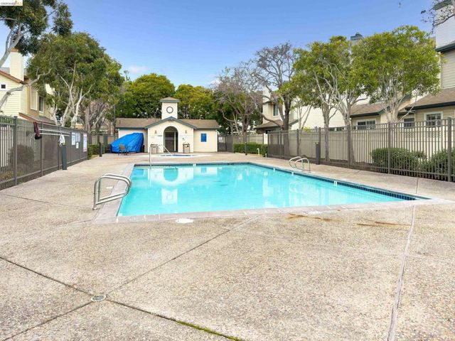 2146 2146 Sand Dollar Dr, Richmond, CA 94804