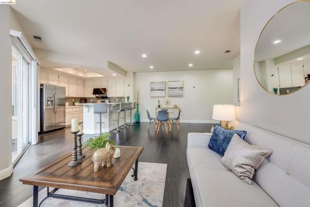 2146 2146 Sand Dollar Dr, Richmond, CA 94804