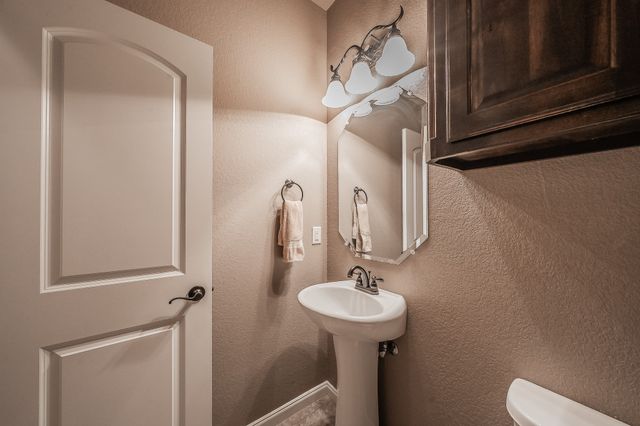 405 Edgewood Terrace, Boyd, TX 76023