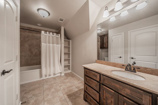 405 Edgewood Terrace, Boyd, TX 76023