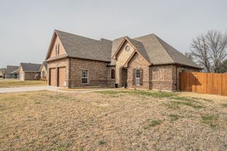 405 Edgewood Terrace, Boyd, TX 76023