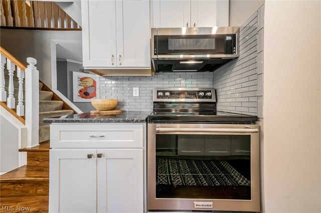 427 Armour Road, Avon Lake, OH 44012