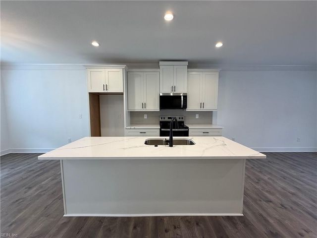 621 Jaden WAY, Virginia Beach, VA 23454