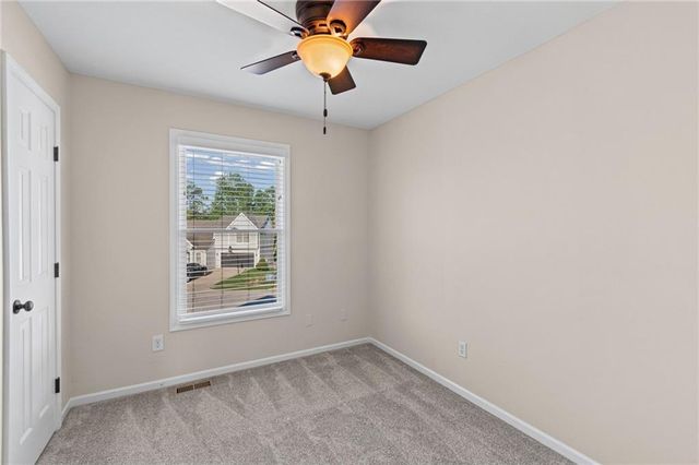 7205 N Hickory Street, Kansas City, MO 64118