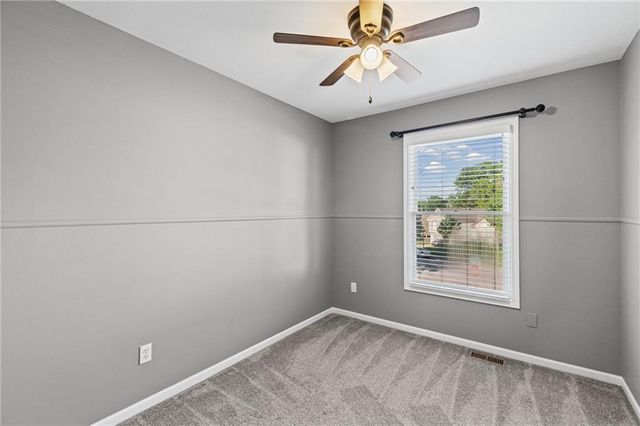 7205 N Hickory Street, Kansas City, MO 64118