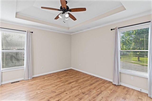 7205 N Hickory Street, Kansas City, MO 64118