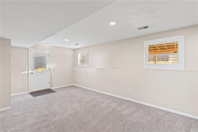 7205 N Hickory Street, Kansas City, MO 64118