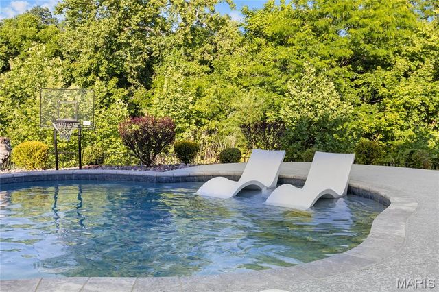 216 Westleigh Court, O'fallon, MO 63385