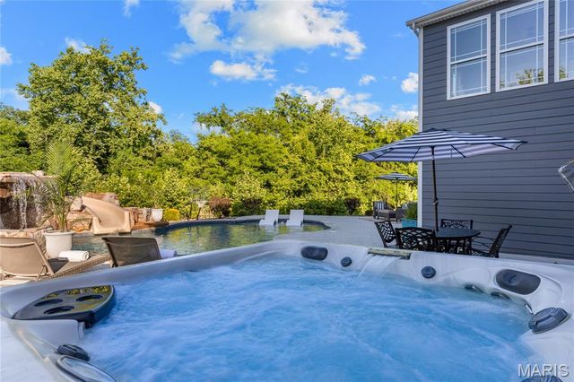 216 Westleigh Court, O'fallon, MO 63385