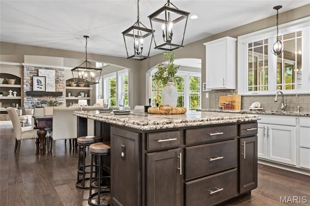 216 Westleigh Court, O'fallon, MO 63385