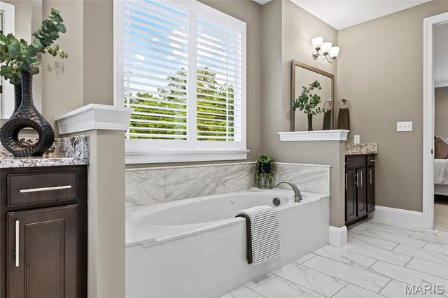 216 Westleigh Court, O'fallon, MO 63385