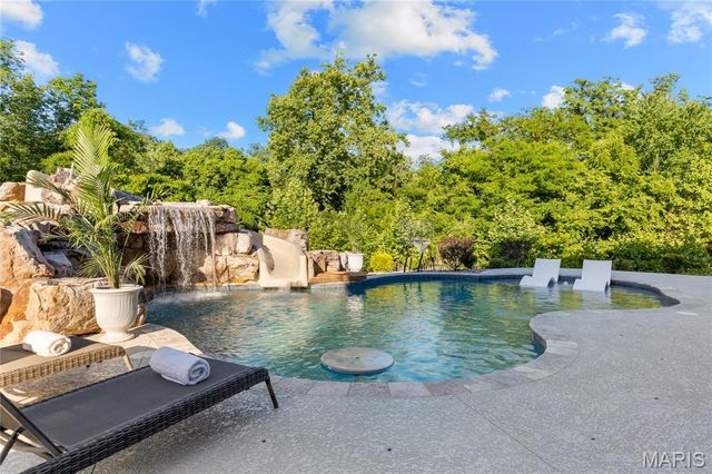 216 Westleigh Court, O'fallon, MO 63385