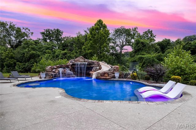 216 Westleigh Court, O'fallon, MO 63385