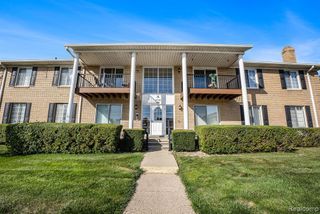 11720 15 Mile Road Unit A-13, #164, Sterling Heights, MI 48312