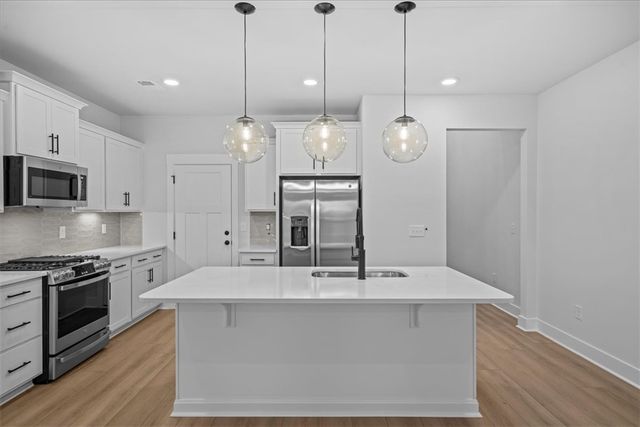 412 Crestcreek Drive, Anderson, SC 29621