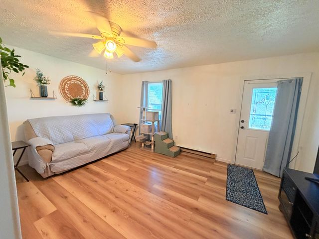 185 W Main Street, Mt Vernon, KY 40456
