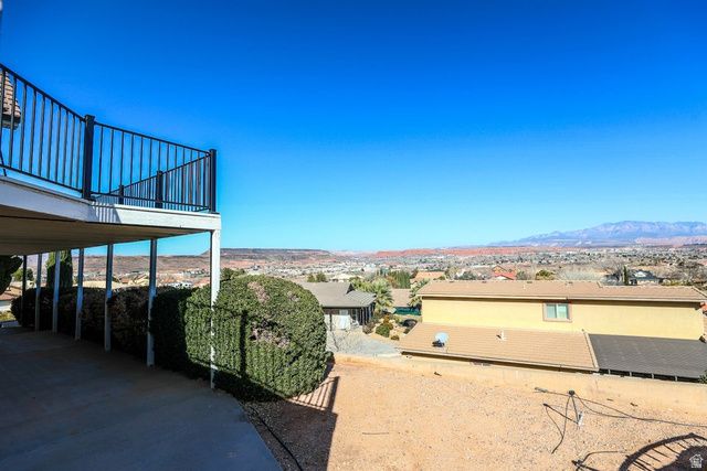 2261 S ENGELMANN PL, St. George, UT 84790