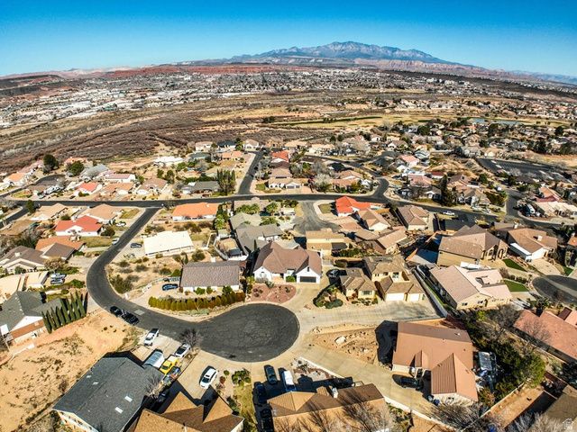 2261 S ENGELMANN PL, St. George, UT 84790