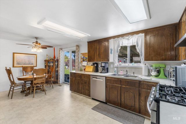 1222 Teton, Caldwell, ID 83605