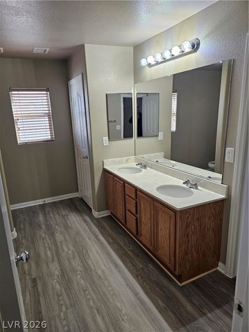 320 Snow Dome Avenue, North Las Vegas, NV 89031