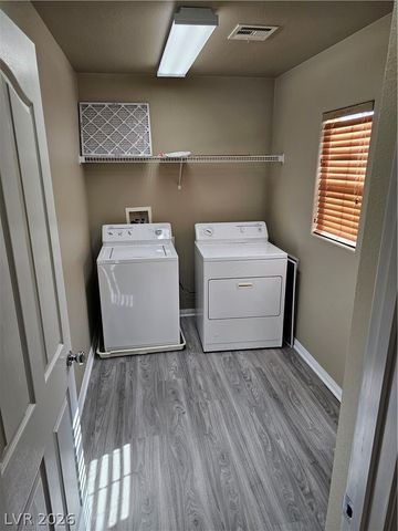 320 Snow Dome Avenue, North Las Vegas, NV 89031