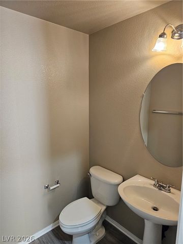 320 Snow Dome Avenue, North Las Vegas, NV 89031