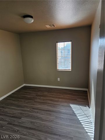 320 Snow Dome Avenue, North Las Vegas, NV 89031