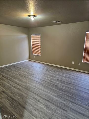 320 Snow Dome Avenue, North Las Vegas, NV 89031