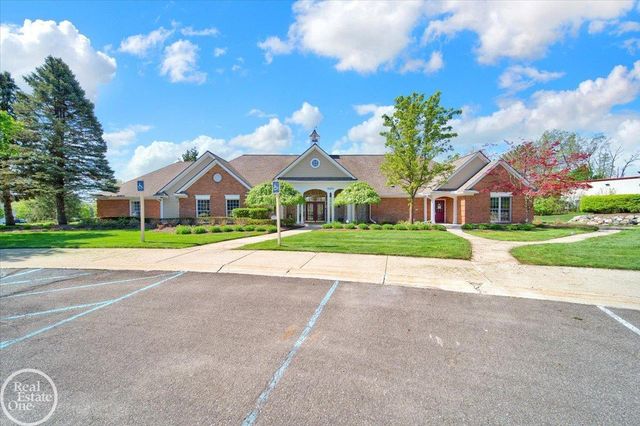 56588 Scotland Boulevard, Shelby Twp, MI 48316