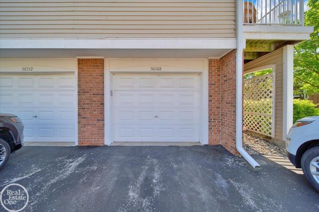 56588 Scotland Boulevard, Shelby Twp, MI 48316