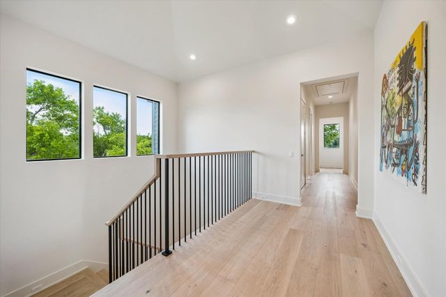 2203 Cheshire Lane, Houston, TX 77018
