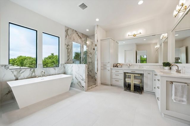 2203 Cheshire Lane, Houston, TX 77018