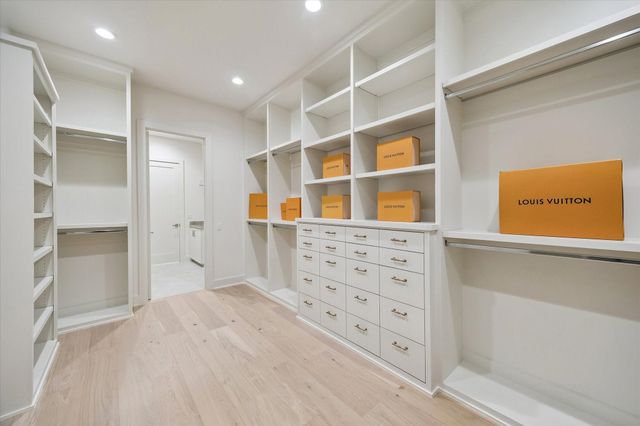 2203 Cheshire Lane, Houston, TX 77018
