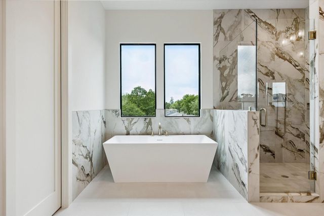 2203 Cheshire Lane, Houston, TX 77018
