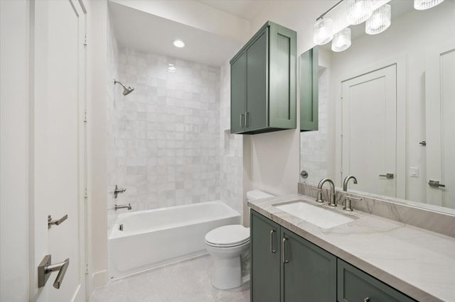 2203 Cheshire Lane, Houston, TX 77018