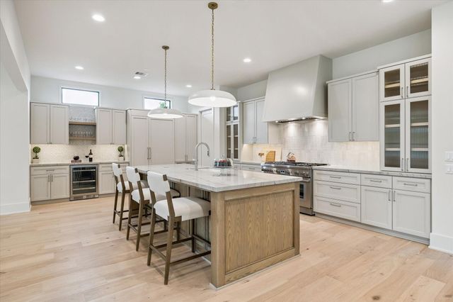 2203 Cheshire Lane, Houston, TX 77018