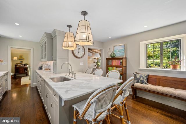 317 AIRDALE RD, Bryn Mawr, PA 19010