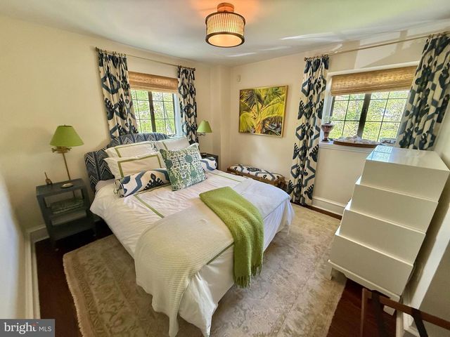 317 AIRDALE RD, Bryn Mawr, PA 19010