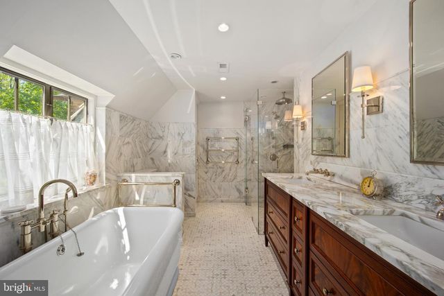 317 AIRDALE RD, Bryn Mawr, PA 19010