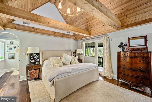 317 AIRDALE RD, Bryn Mawr, PA 19010