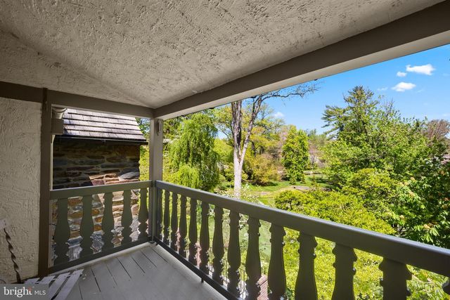 317 AIRDALE RD, Bryn Mawr, PA 19010