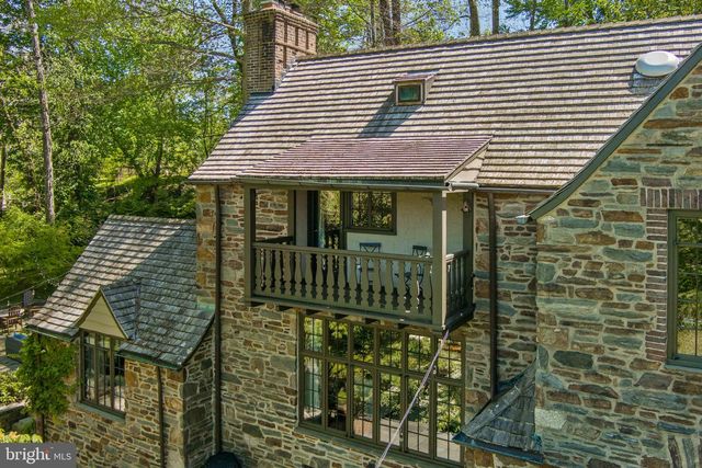 317 AIRDALE RD, Bryn Mawr, PA 19010