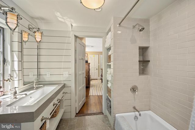 317 AIRDALE RD, Bryn Mawr, PA 19010